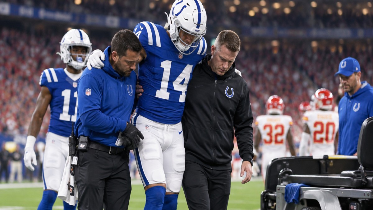 Alec Pierce being helped off the field after suffering a heel injury during the Colts Week 2 game